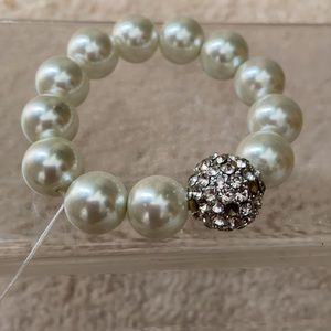 Oversized Large Pearls Rhinestone Ball Bracelet